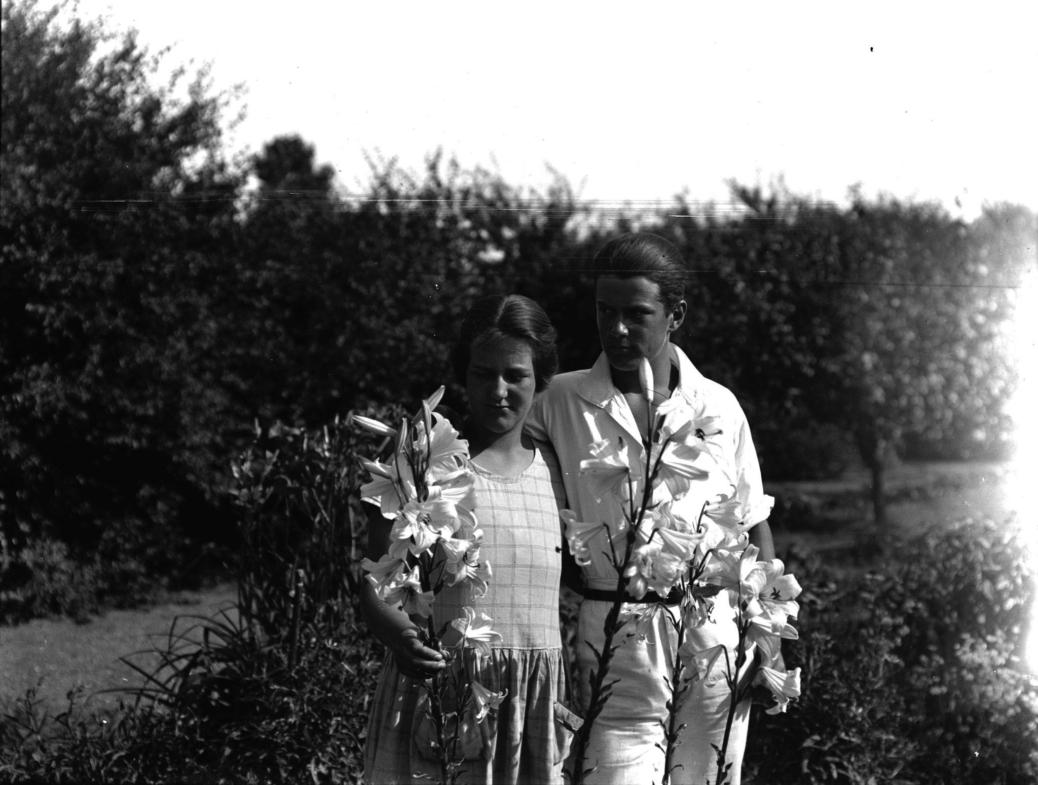 Ibi & Ernst, 1926